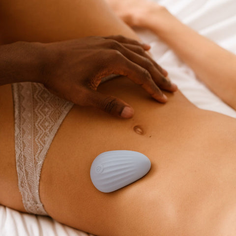 Dune – Accessoire vibrant en silicone moelleux (Bleu clair)